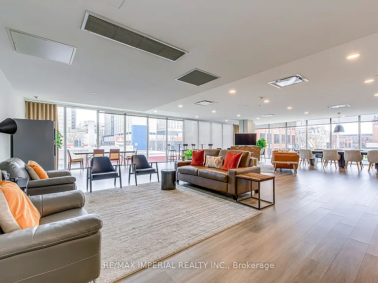 49 Walnut St S #1308 — Photo 37