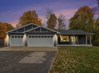 12359 Sprinkle Rd, Vicksburg, MI 49097