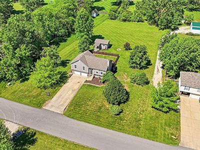 19610 Rosewood Dr, Stilwell, KS, 66085