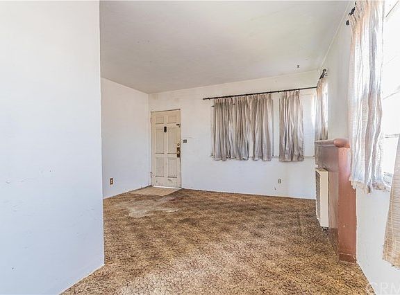 4th image of 4207 Gird Ave