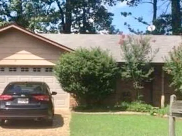 6007 Woodview Dr N, Sherwood, AR 72120