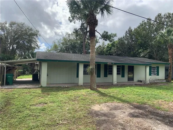 2111 Donald St, Fort Pierce, FL 34946
