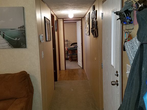 2nd image of 1329 S Lincoln St Trlr 66