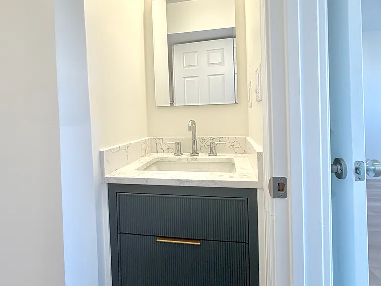 1360 Clayton St #3 — Photo 11