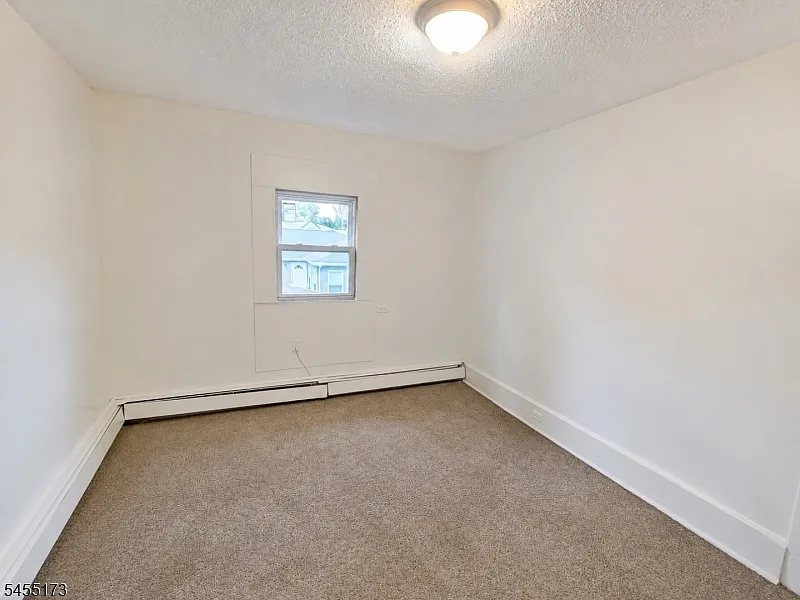 1 bed, 1.0 bath, $1,800 — Photo 4