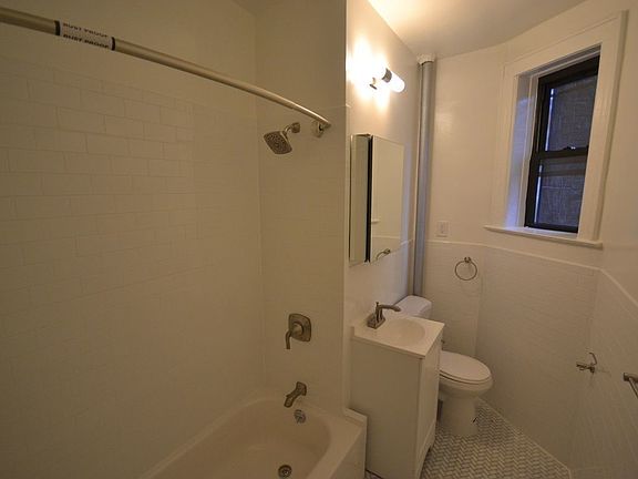 4th image of 4141 44th St APT J1