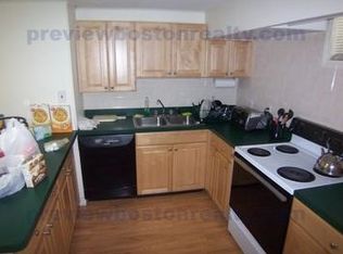 672 Chestnut Hill Ave, Brookline, MA 02445