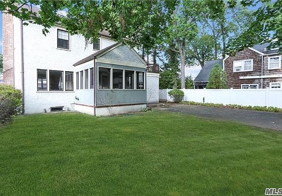 2nd image of 80 Wright Ave