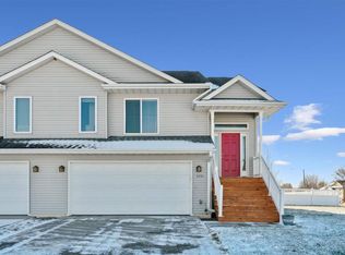 1451 Palisades Dr, Coralville, IA 52241