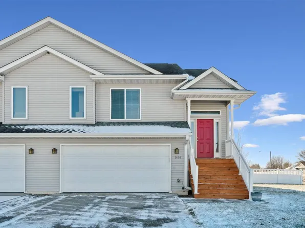 1451 Palisades Dr, Coralville, IA 52241