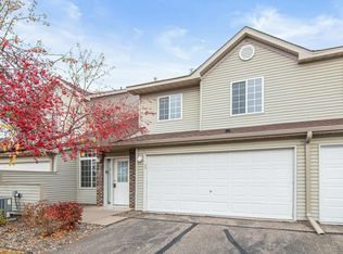 2432 Oakridge Cir, Hudson, WI 54016