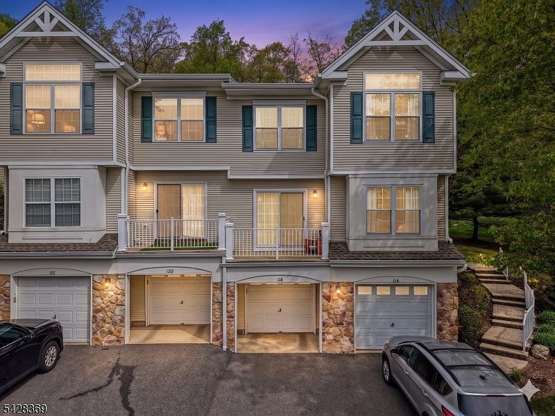 1st image of 116 Wallace Ct