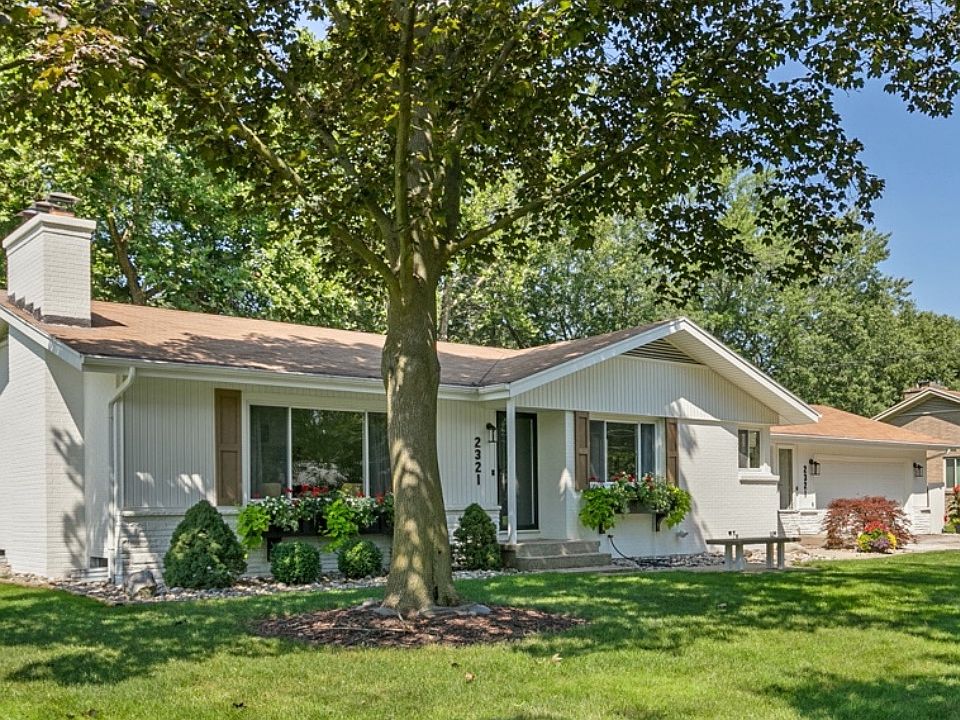 1st image of 2321 Woodcliff Ave SE