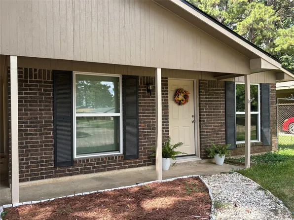 9368 Wardlow Dr, Shreveport, LA 71106
