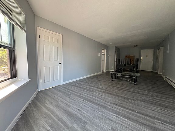 4th image of 170-4G Hillside Ave
