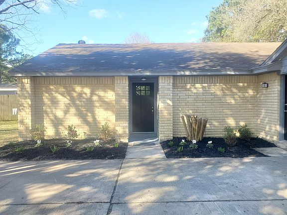 3rd image of 11211 Doric Ct