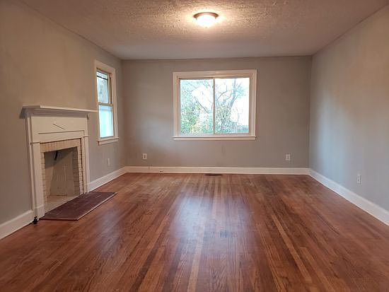 2nd image of 3517 Westmont Dr