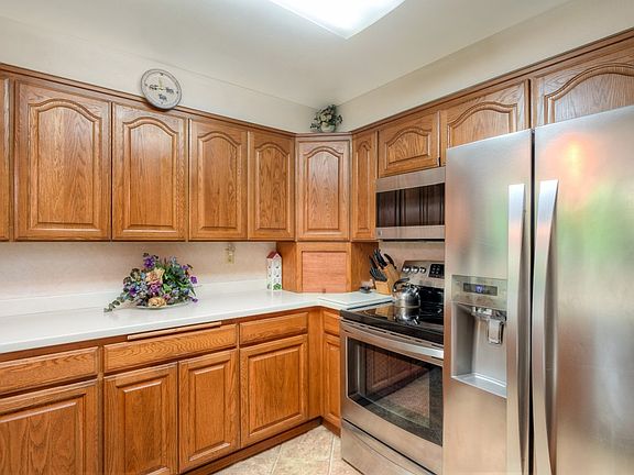 5th image of 16516 SE 45th Pl