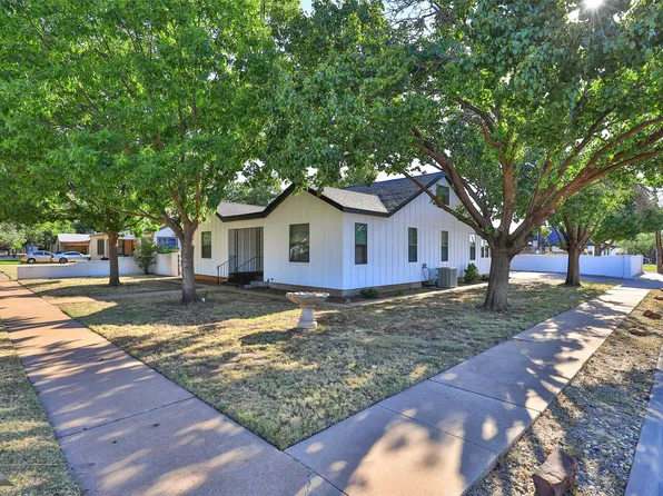 1989 Santos St, Abilene, TX 79605