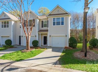 4018 Glenlea Commons Dr, Charlotte, NC 28216