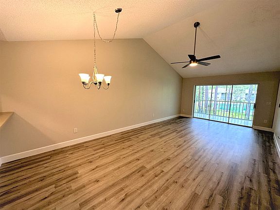 4th image of 5684 Woodmere Lake Cir Unit 203