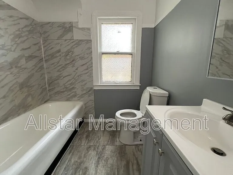 3257 E 139th St #DOWN — Photo 12