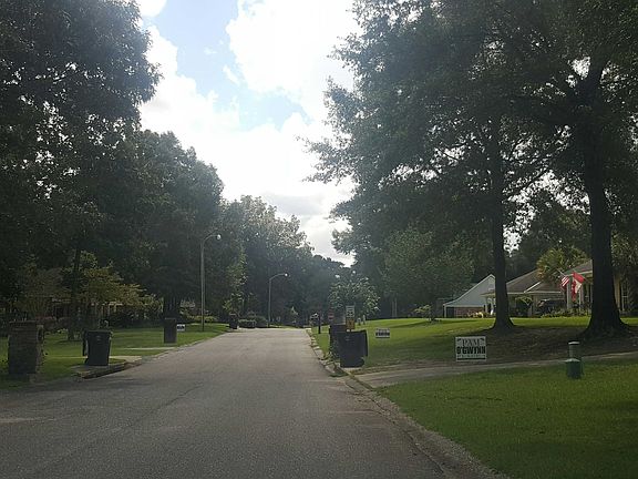 5th image of 6208 Dolphin Ct
