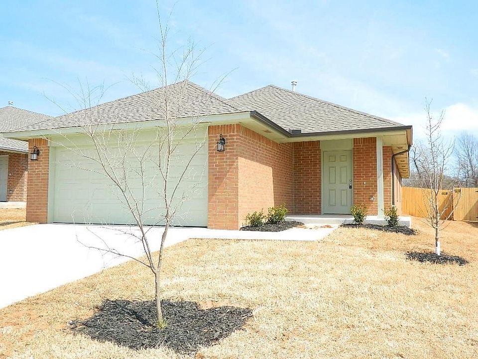 1st image of 204 Saint Charles Way