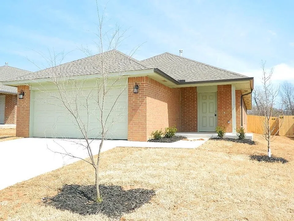204 Saint Charles Way