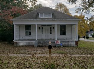 812 Euclid St, Dublin, GA 31021