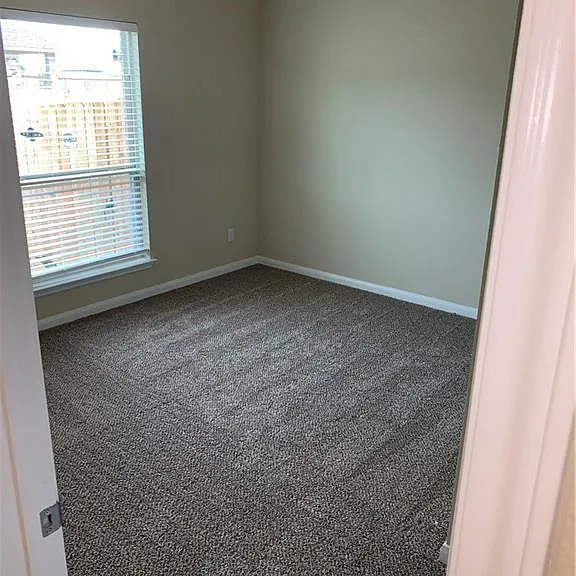 4044 Aransas Dr — Photo 11
