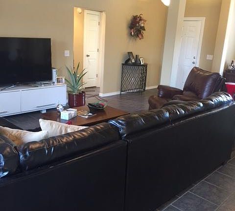 2nd image of 3004 Scotia Ln