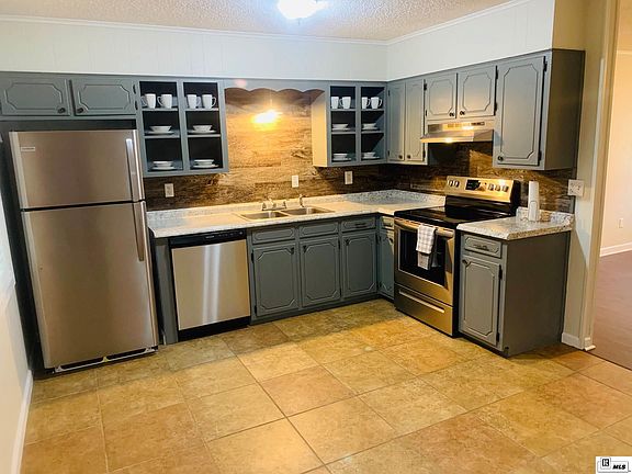 2nd image of 121 Lou Dr