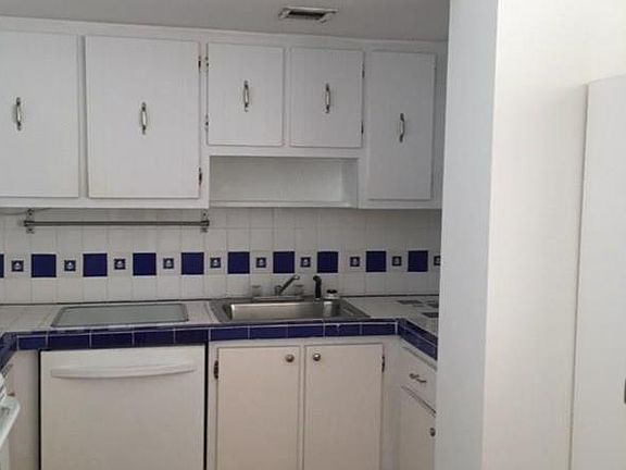 2nd image of 2780 NE 183rd St APT 1506