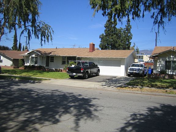 3rd image of 267 Freda Ave