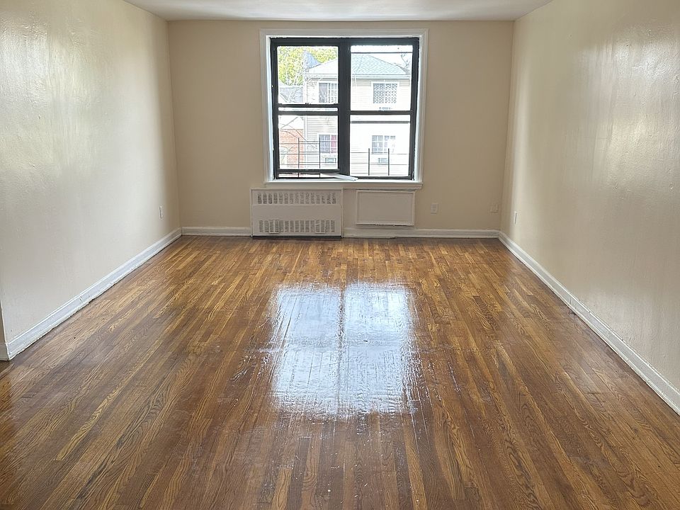 1st image of 747 E 226th St Floor 3