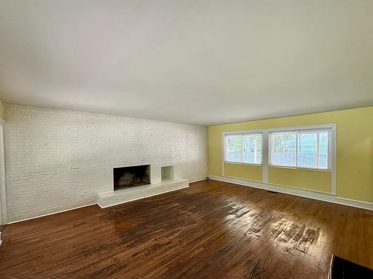 508 Loblolly Ln — Photo 4