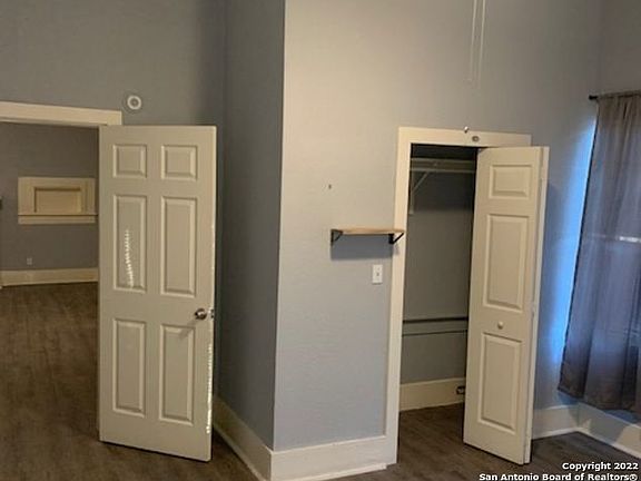 4th image of 248 Clifford Ct #101