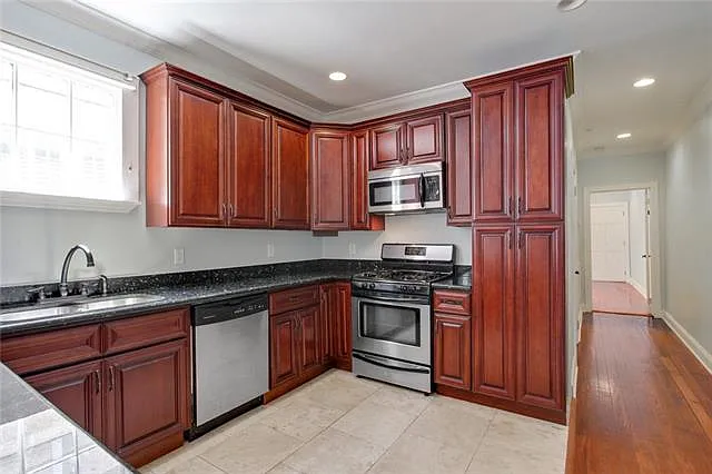 2312 Calhoun St #A — Photo 6