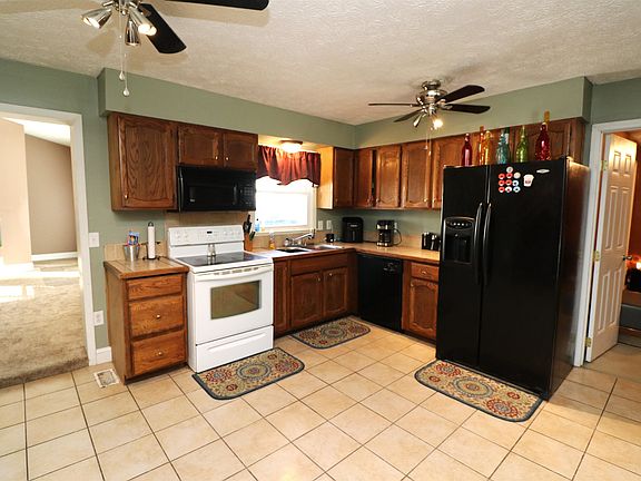 4th image of 1401 Brentwood Ct