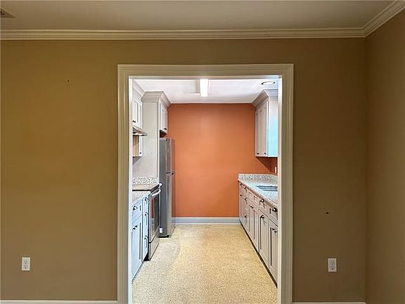 4th image of 1914 Pauger St #1A