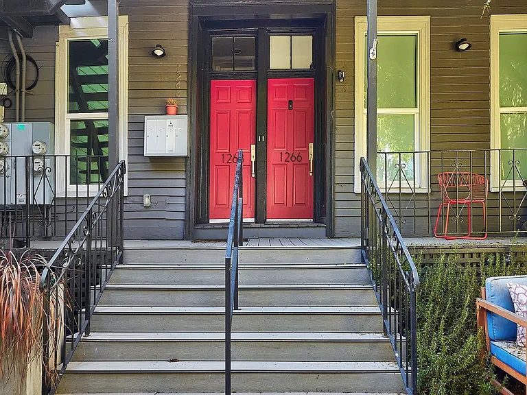 1268 Hampshire St — Photo 3