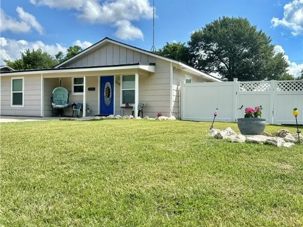 1508 Bowie Dr, Victoria, TX 77901