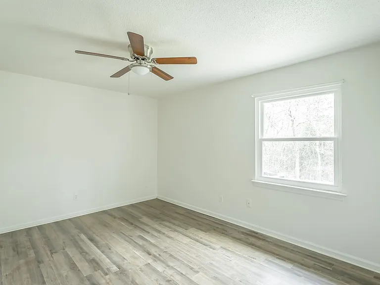 5770 Taggart Drive — Photo 18
