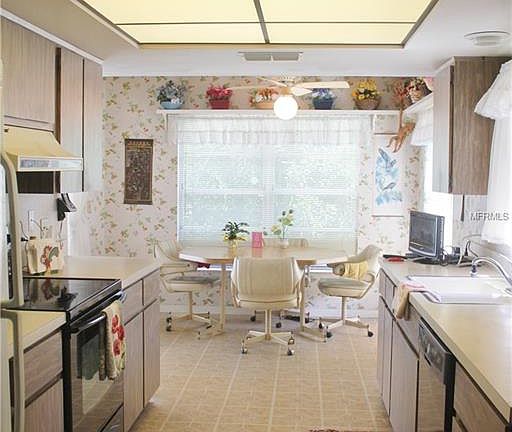 3rd image of 2096 Swan Ln Unit 1