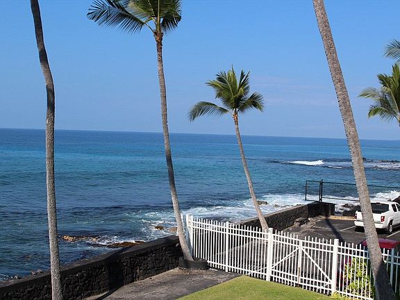 3rd image of 77-6452 Alii Dr APT 212