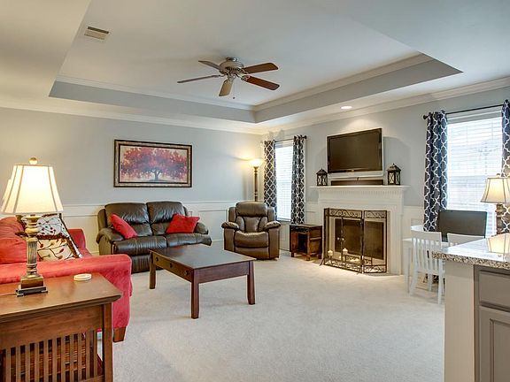 4th image of 1712 Stephenson Ln