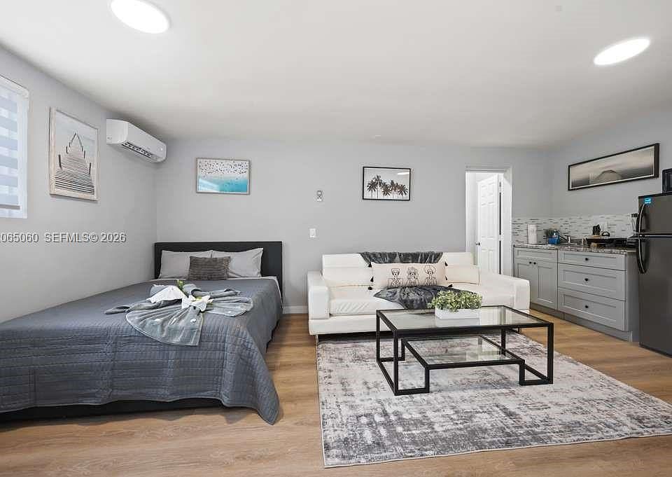 1st image of 213 Columbus Pkwy APT 2