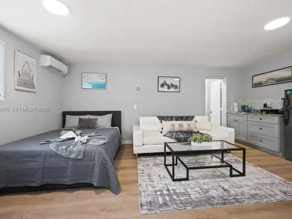 213 Columbus Pkwy APT 2, Hollywood, FL 33021