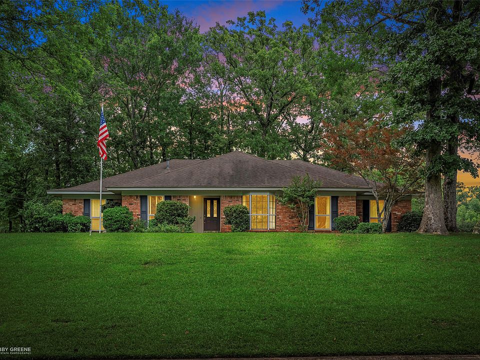 1st image of 1001 Ridgewood Cir